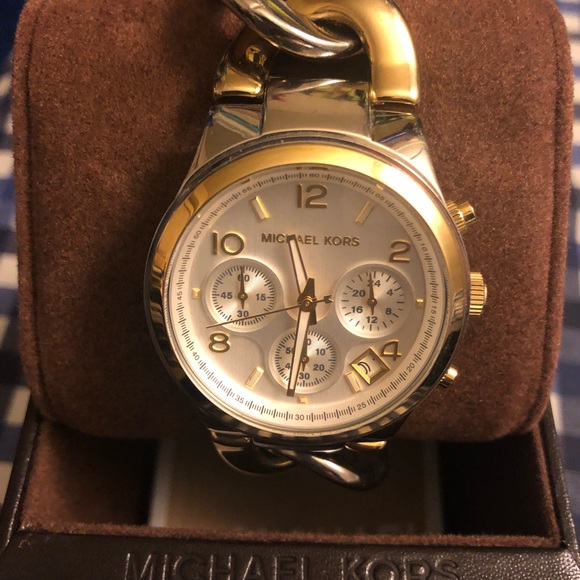 female michael kors watch